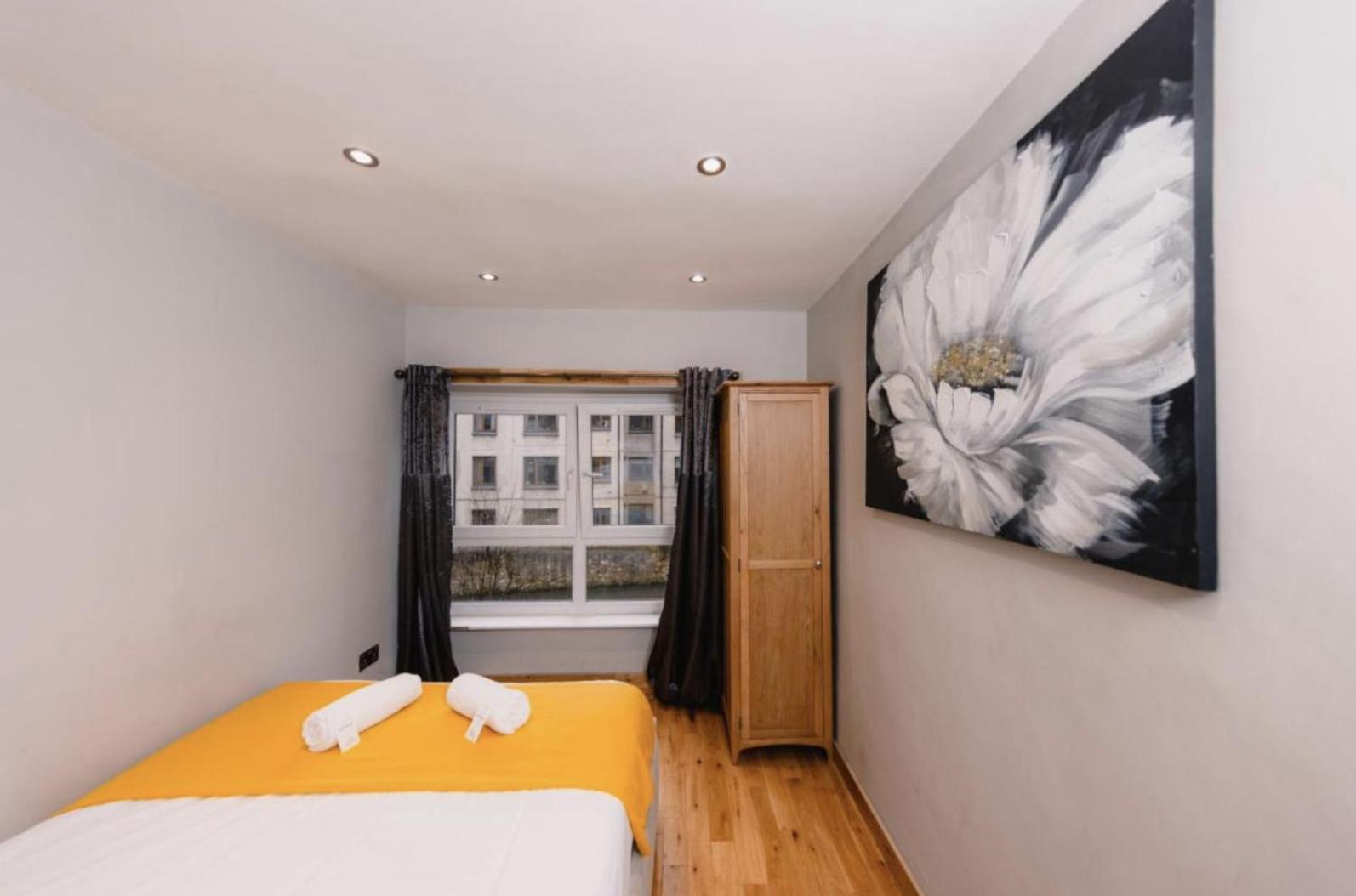 Superb Luxury Apartment By Canal - Central Edinburgh Ngoại thất bức ảnh