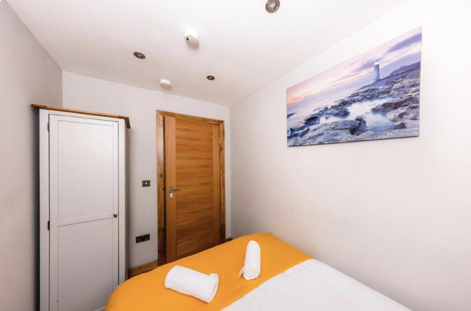 Superb Luxury Apartment By Canal - Central Edinburgh Ngoại thất bức ảnh